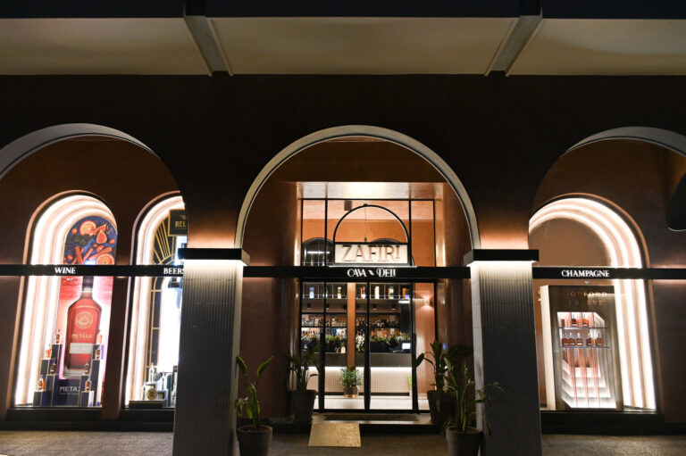 Zafiri Cava • Deli